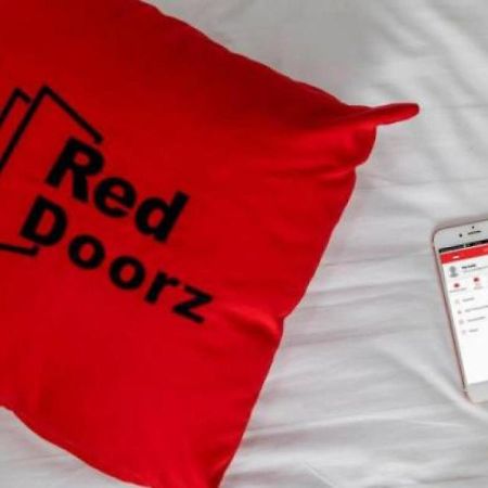 Reddoorz Plus @ Kwitang 2 Jacarta Exterior foto