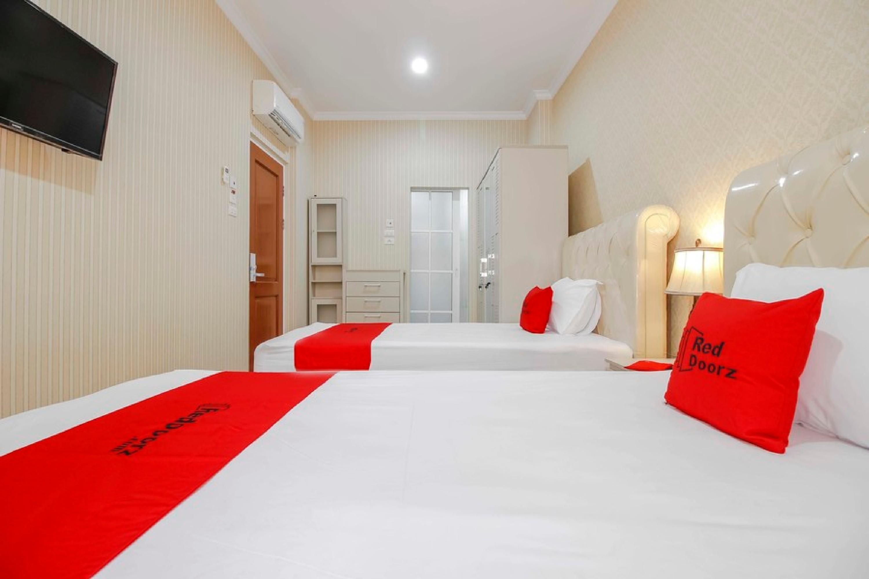 Reddoorz Plus @ Kwitang 2 Jacarta Exterior foto