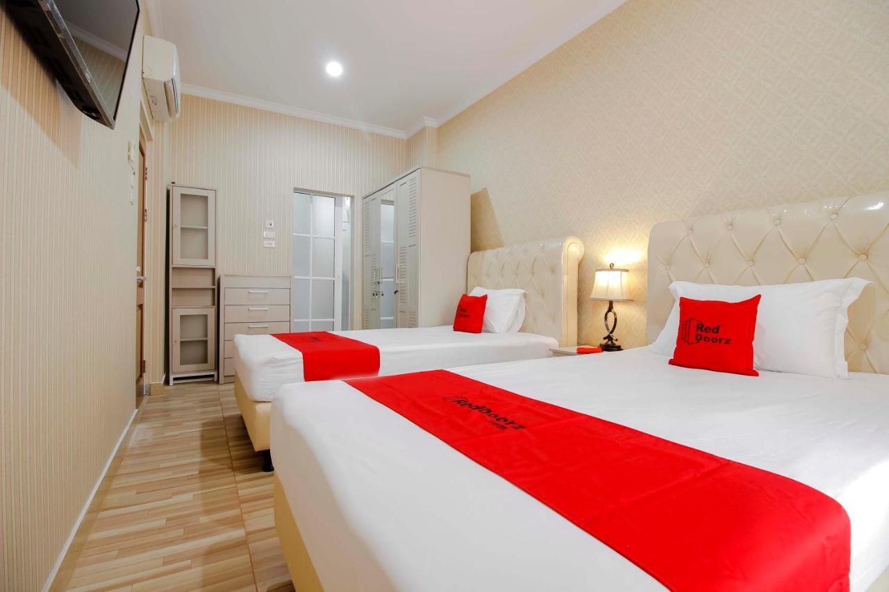 Reddoorz Plus @ Kwitang 2 Jacarta Exterior foto